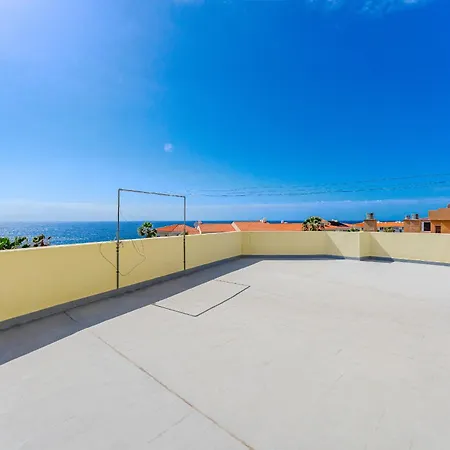 Valmar Vista Oceano , Parking Guia de Isora (Tenerife)