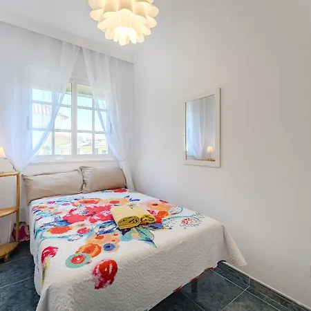 Apartment Valmar Vista Oceano , Parking Guia de Isora (Tenerife)